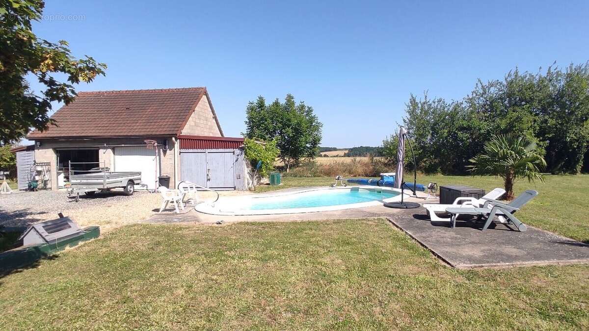 Maison à CHATELLERAULT