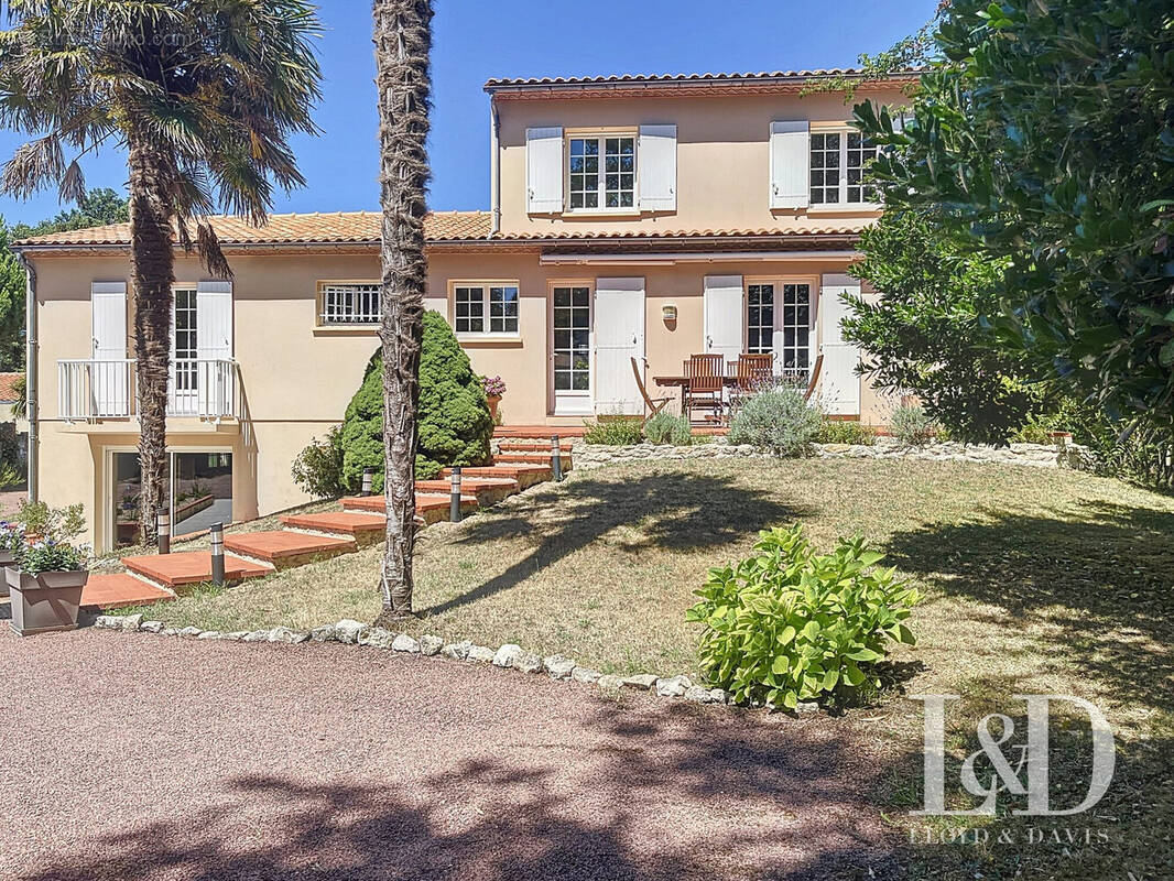 Maison à MESCHERS-SUR-GIRONDE