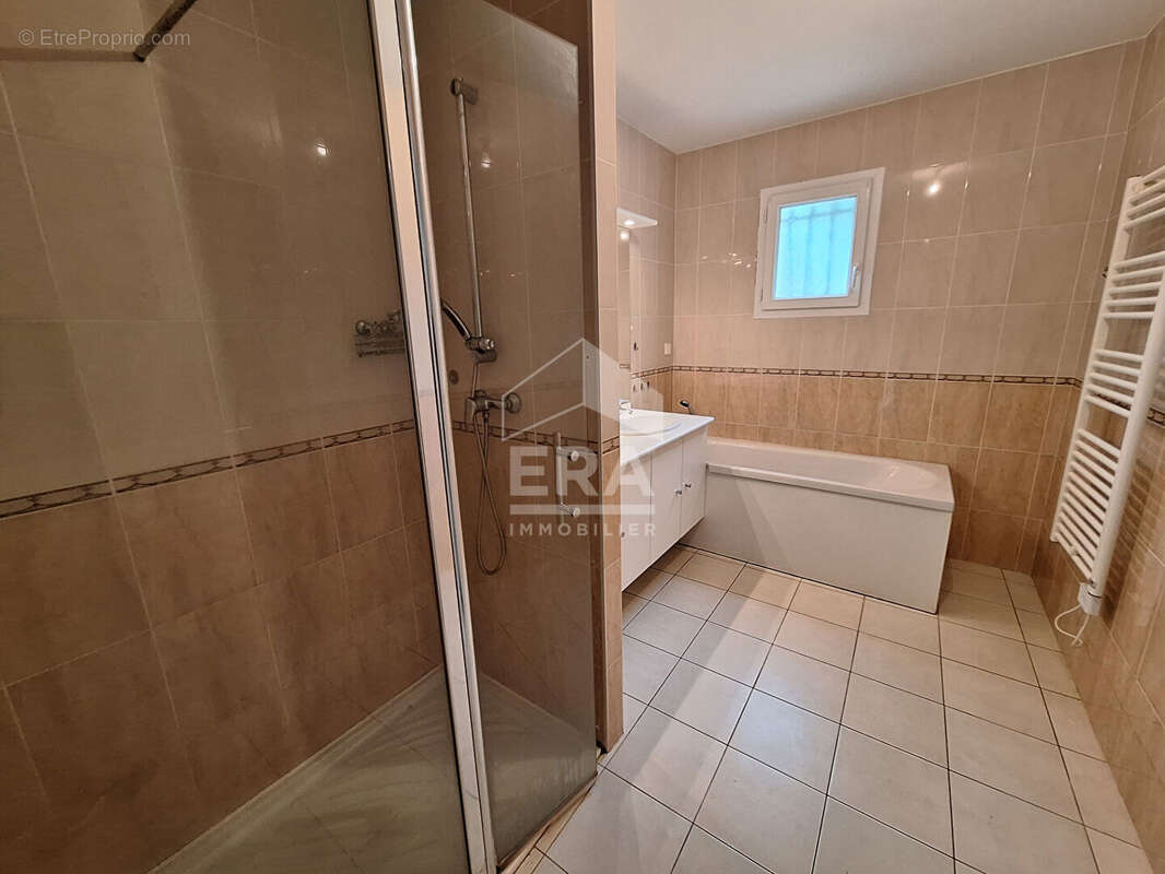 Maison à MONTPON-MENESTEROL