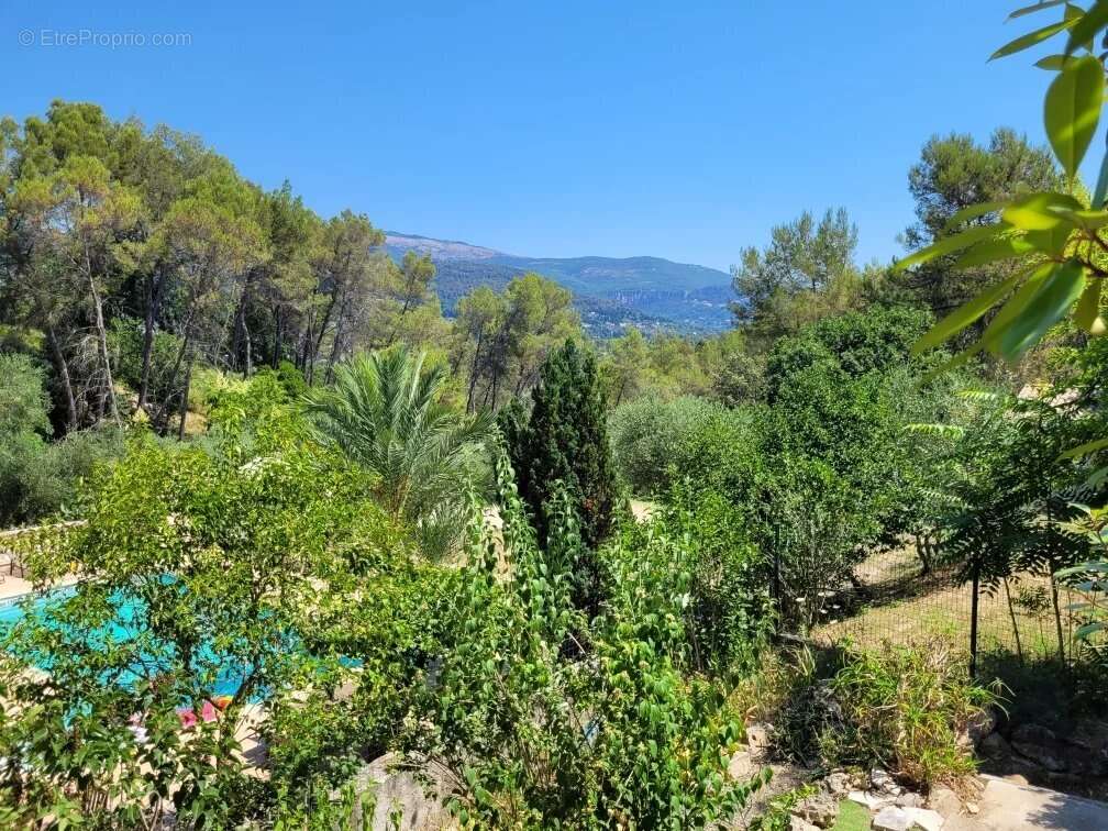 Maison à PEYMEINADE