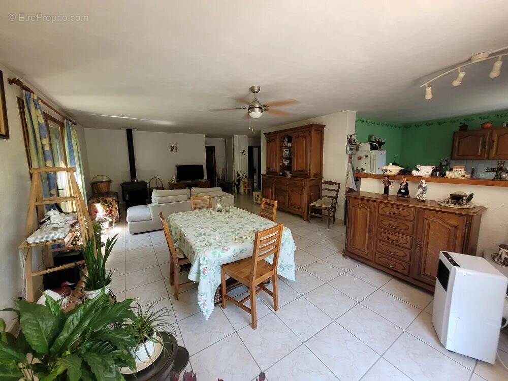 Maison à PEYMEINADE