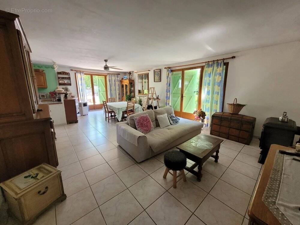 Maison à PEYMEINADE