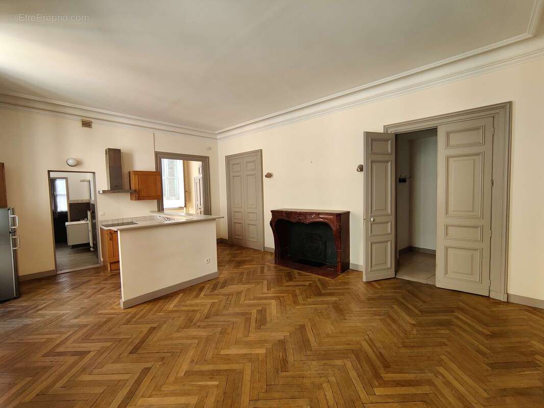 Appartement à NIMES