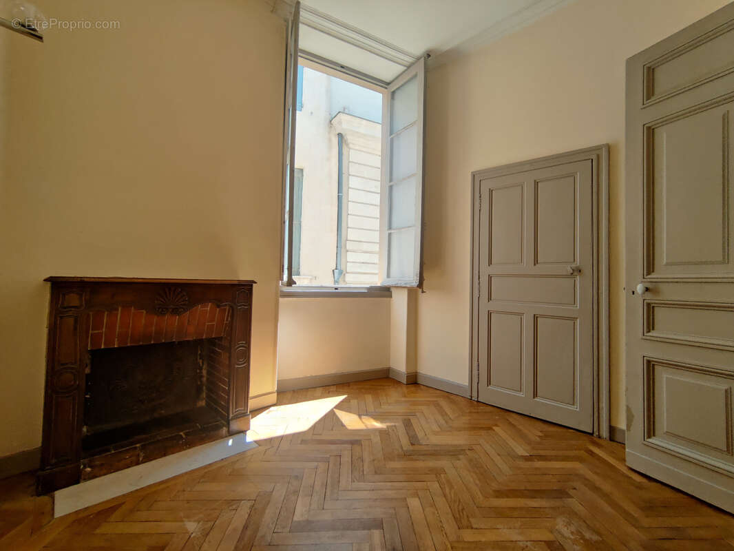 Appartement à NIMES