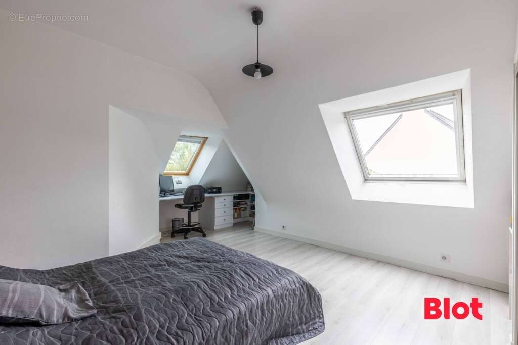 Maison à THORIGNE-FOUILLARD