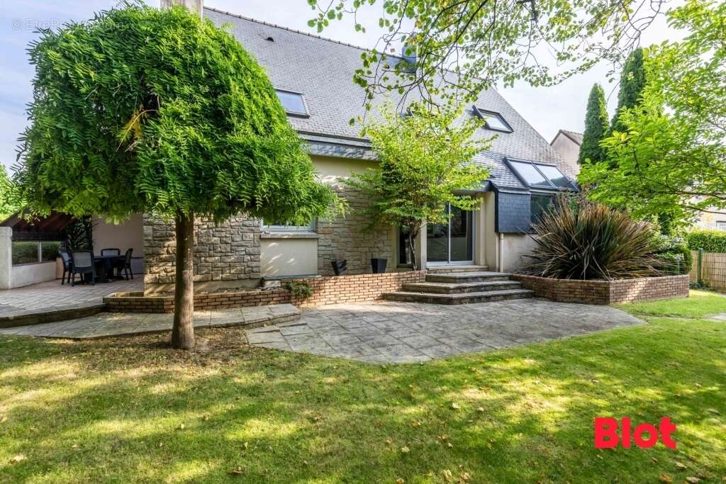 Maison à THORIGNE-FOUILLARD