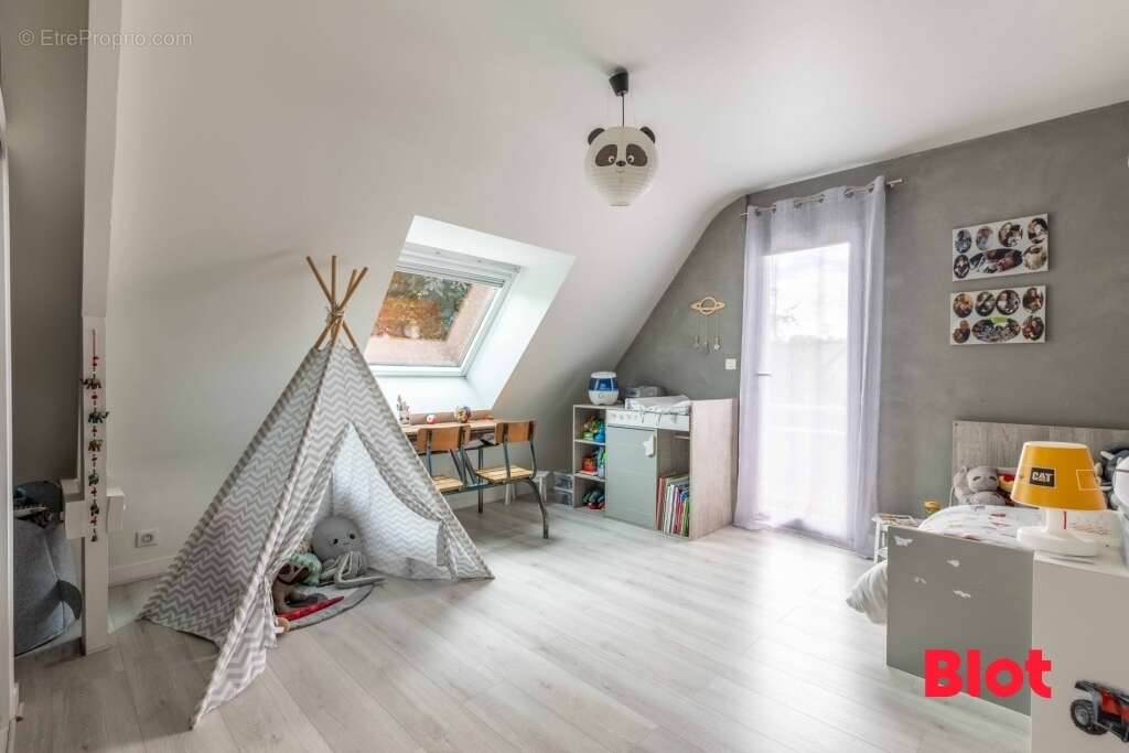 Maison à THORIGNE-FOUILLARD