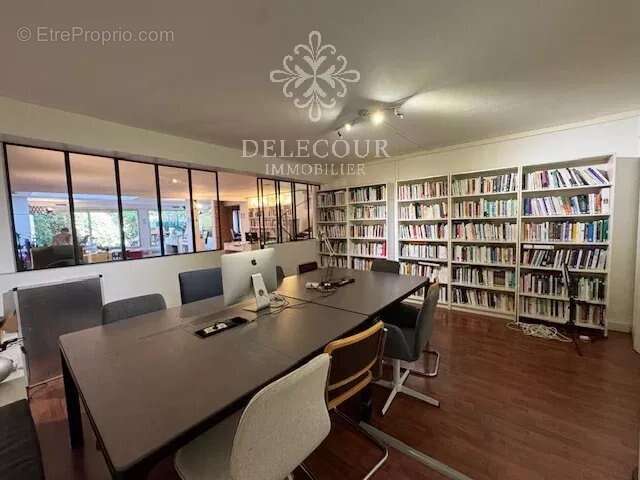 Appartement à MONTROUGE