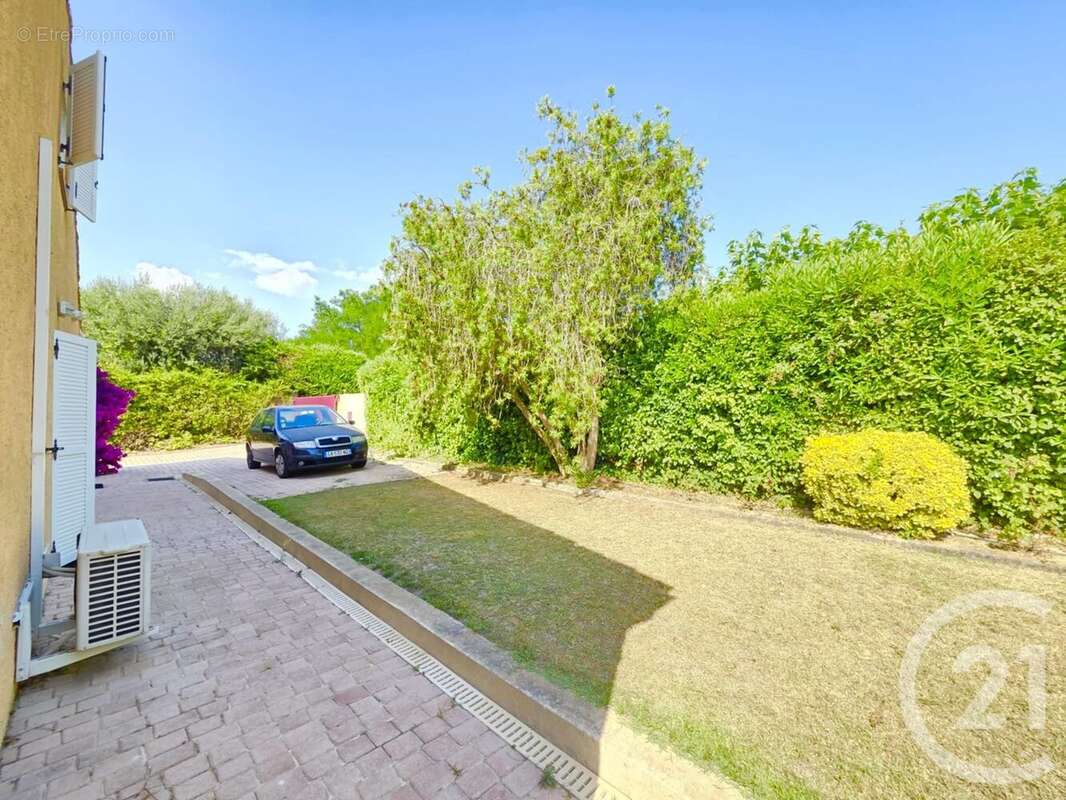 Maison à SIX-FOURS-LES-PLAGES