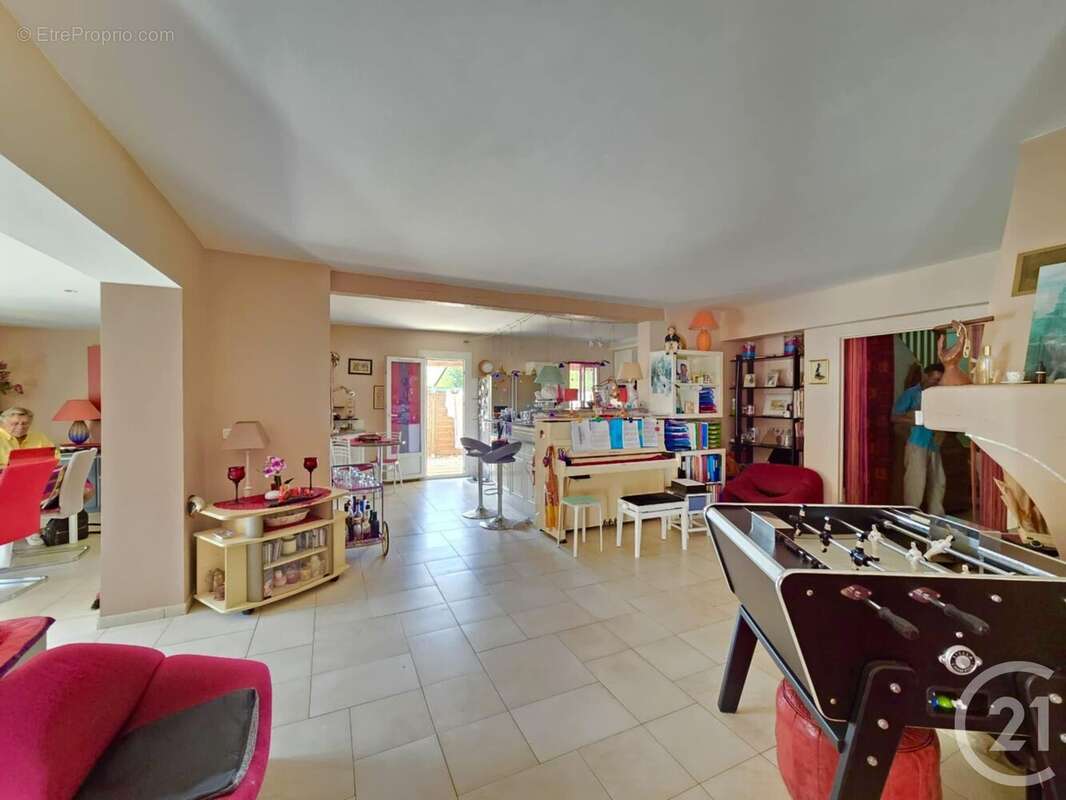 Maison à SIX-FOURS-LES-PLAGES