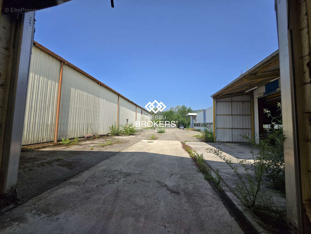 Commerce à GROISSIAT