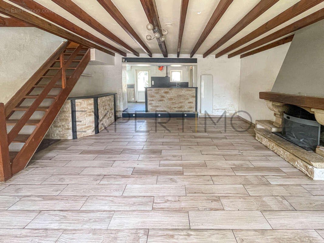 Maison à SAINT-LYPHARD