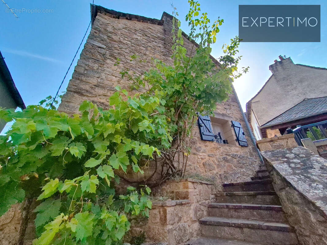 Maison à CASSAGNES-BEGONHES