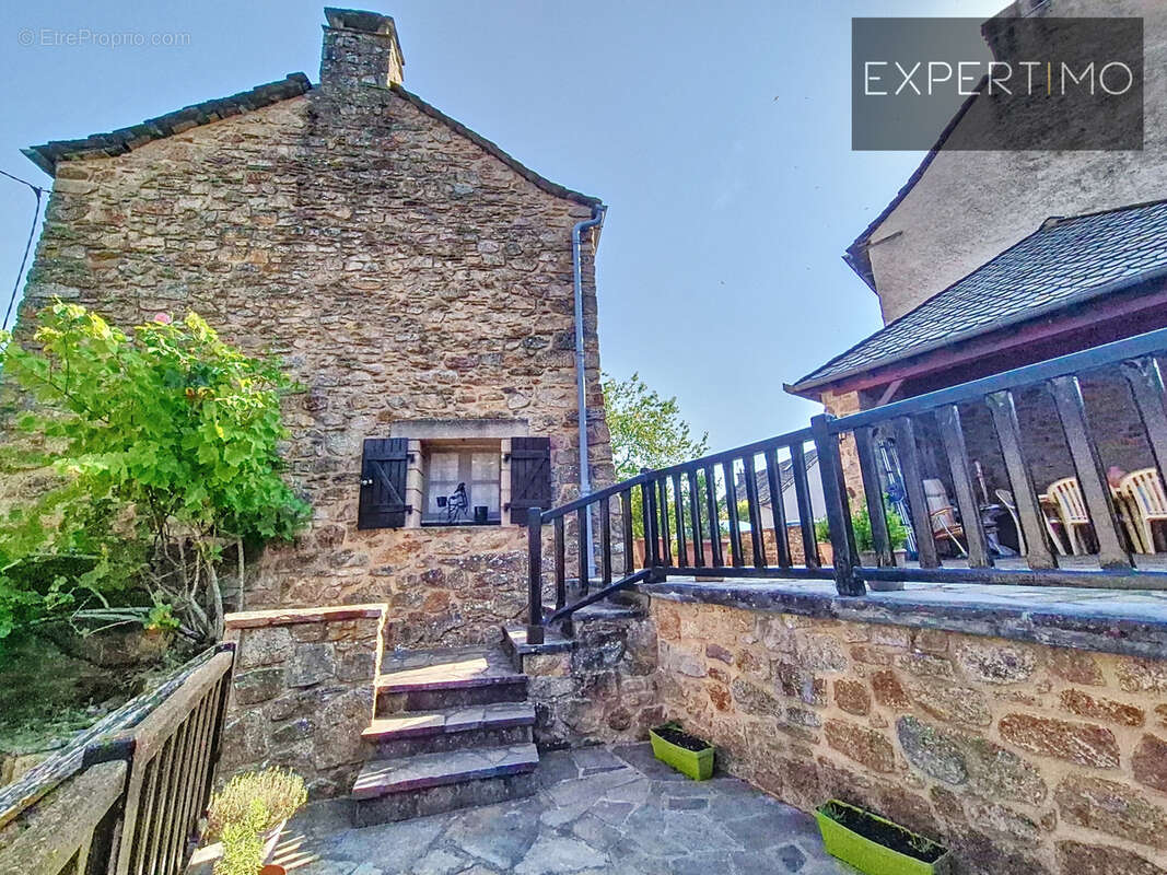 Maison à CASSAGNES-BEGONHES