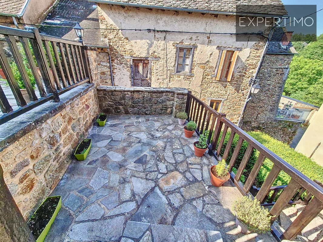 Maison à CASSAGNES-BEGONHES