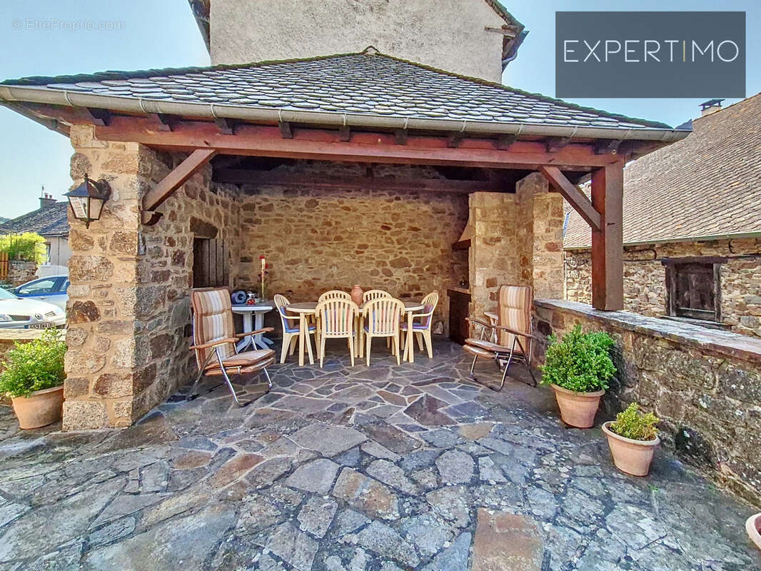 Maison à CASSAGNES-BEGONHES