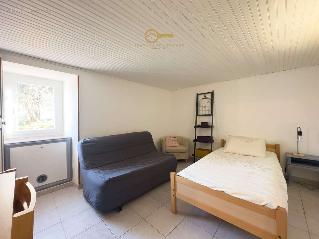 Maison à LE CANNET-DES-MAURES