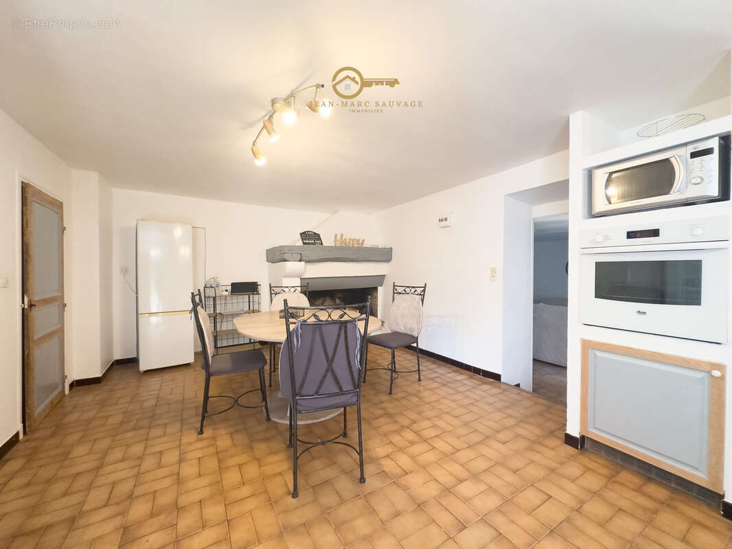 Maison à LE CANNET-DES-MAURES