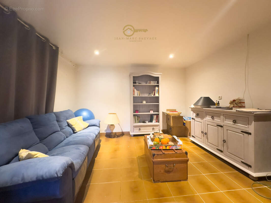 Maison à LE CANNET-DES-MAURES