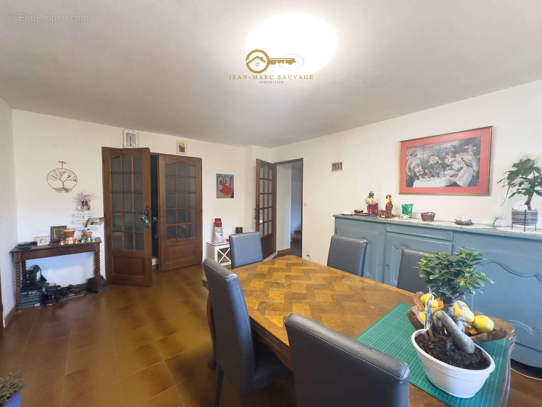 Maison à LE CANNET-DES-MAURES