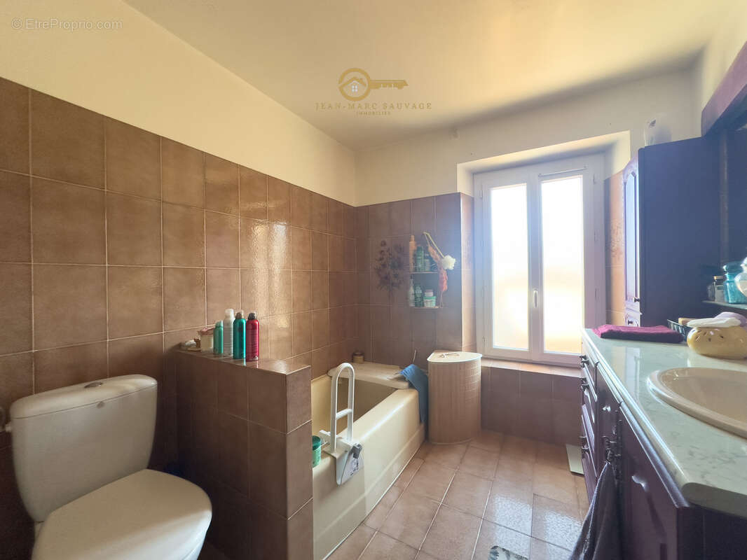 Maison à LE CANNET-DES-MAURES