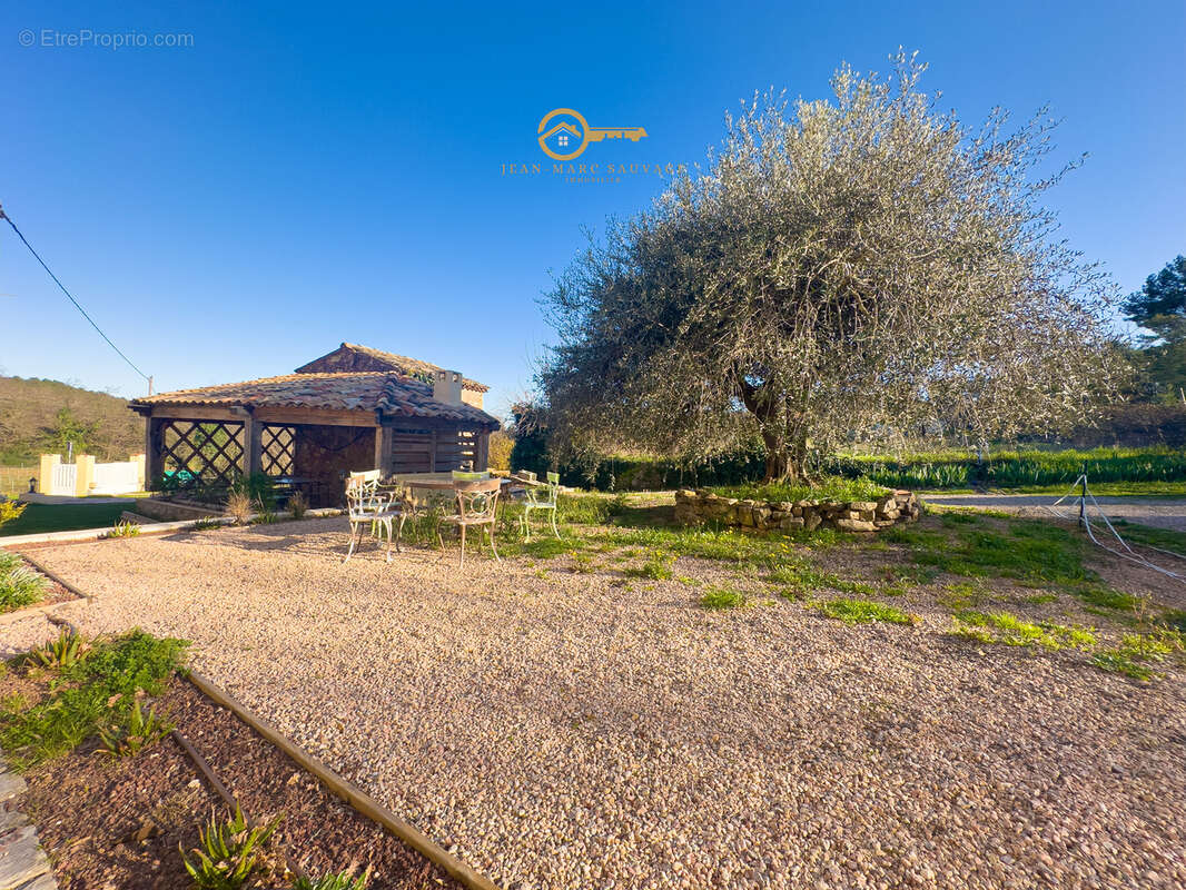 Maison à LE CANNET-DES-MAURES