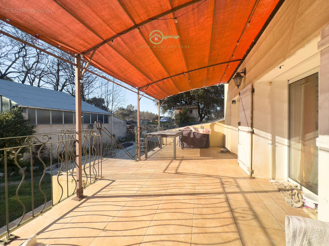 Maison à LE CANNET-DES-MAURES