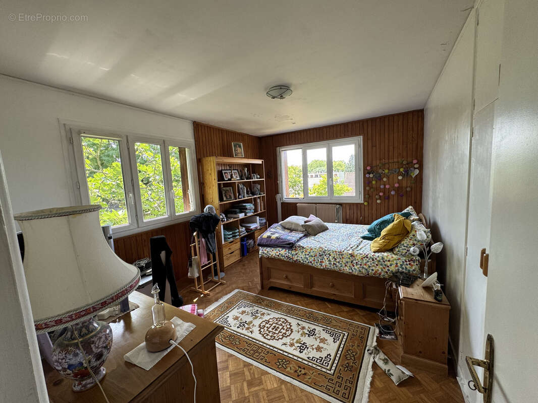 Maison à LE THILLAY