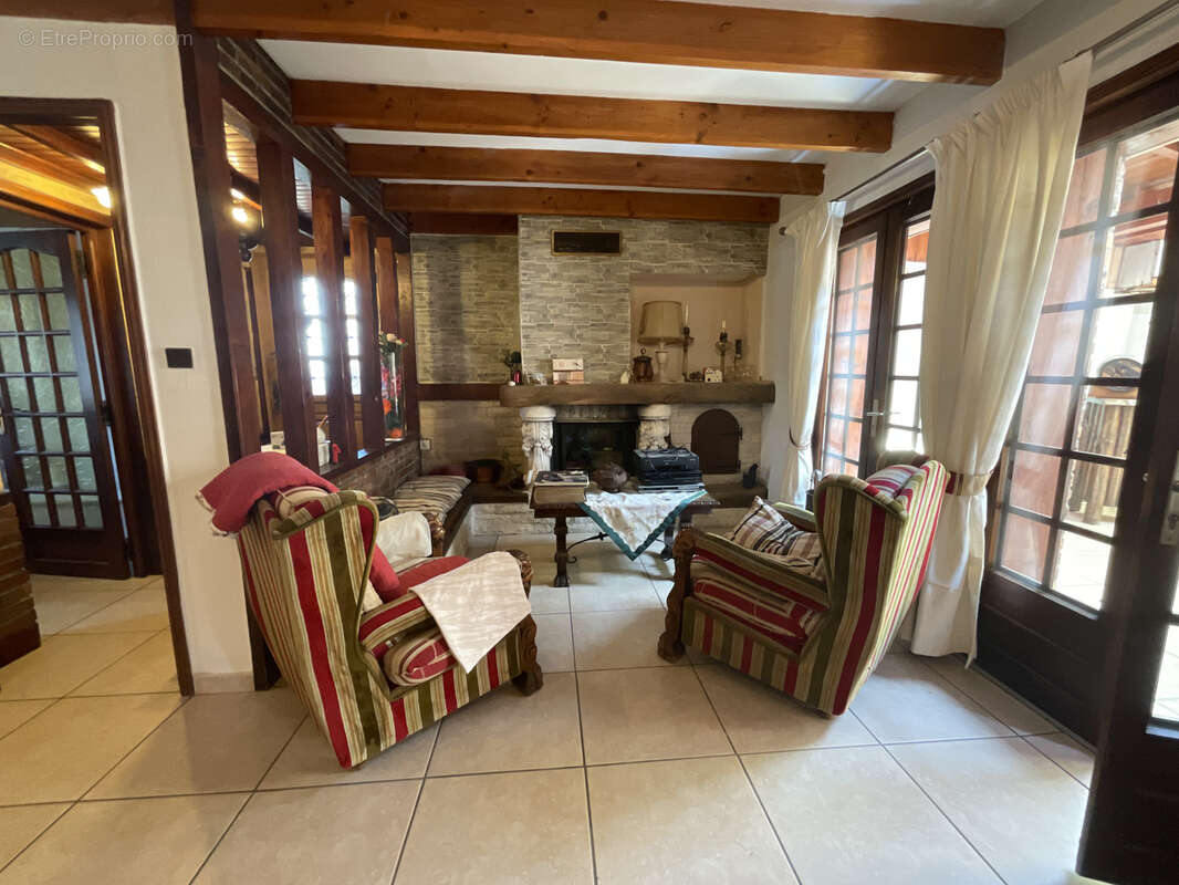 Maison à CHARVIEU-CHAVAGNEUX