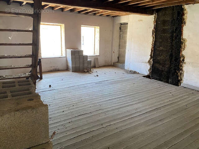 Maison à TIGNIEU-JAMEYZIEU