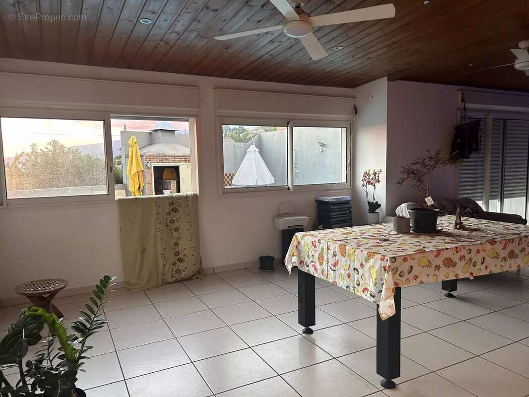 Appartement à SAINT-PIERRE