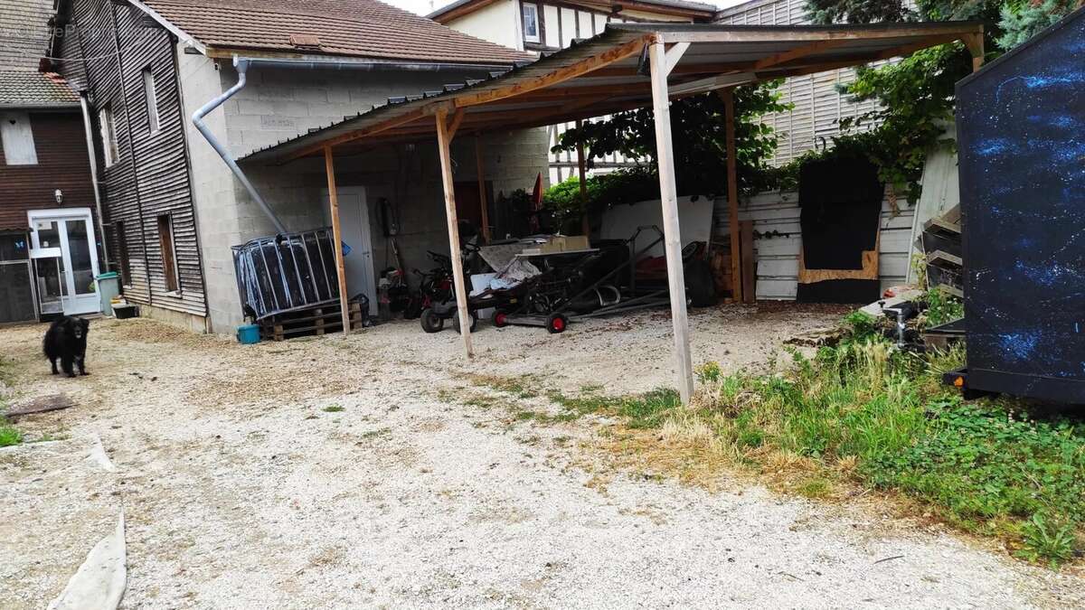 Maison à ECLARON-BRAUCOURT-SAINTE-LIVIERE