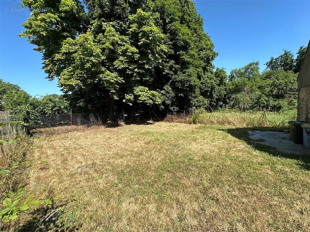 Maison à CHATEAUNEUF-EN-THYMERAIS