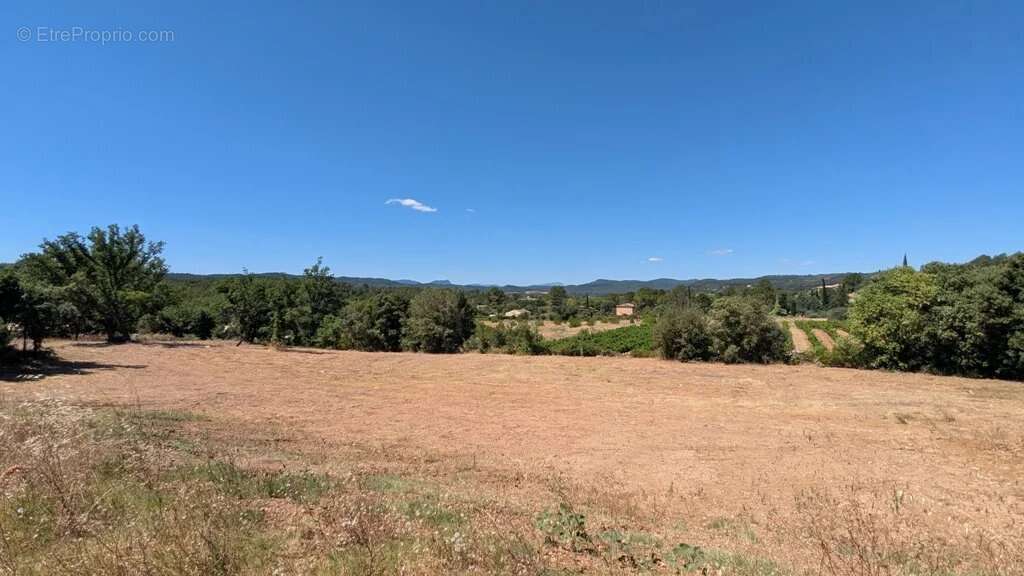 Terrain à CARCES