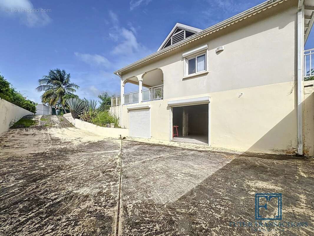 Maison à SAINTE-ANNE