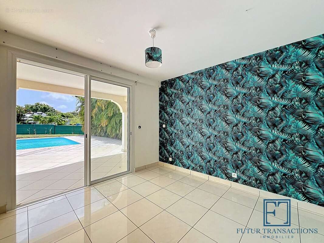 Maison à SAINTE-ANNE