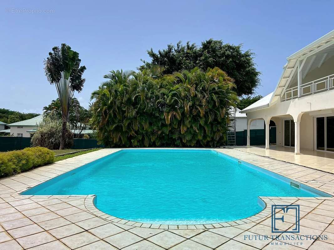 Maison à SAINTE-ANNE