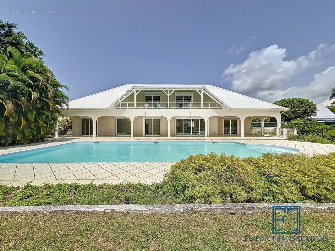 Maison à SAINTE-ANNE