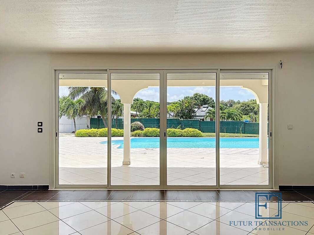 Maison à SAINTE-ANNE