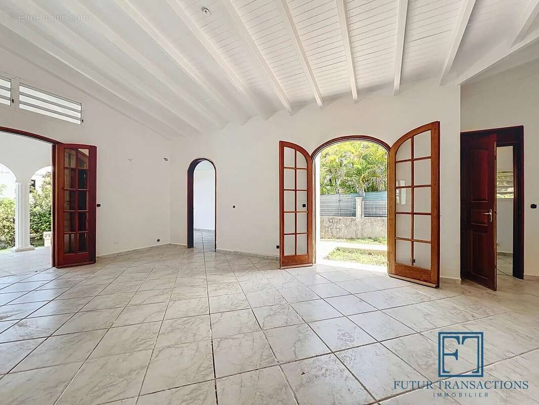 Maison à SAINTE-ANNE