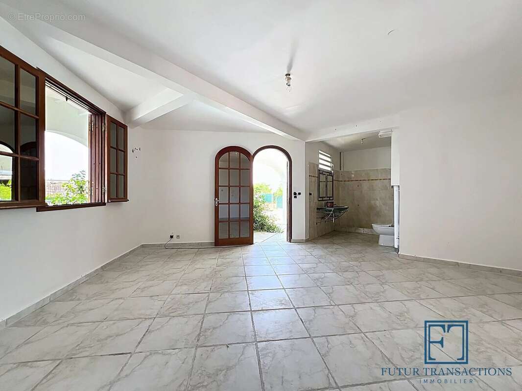 Maison à SAINTE-ANNE