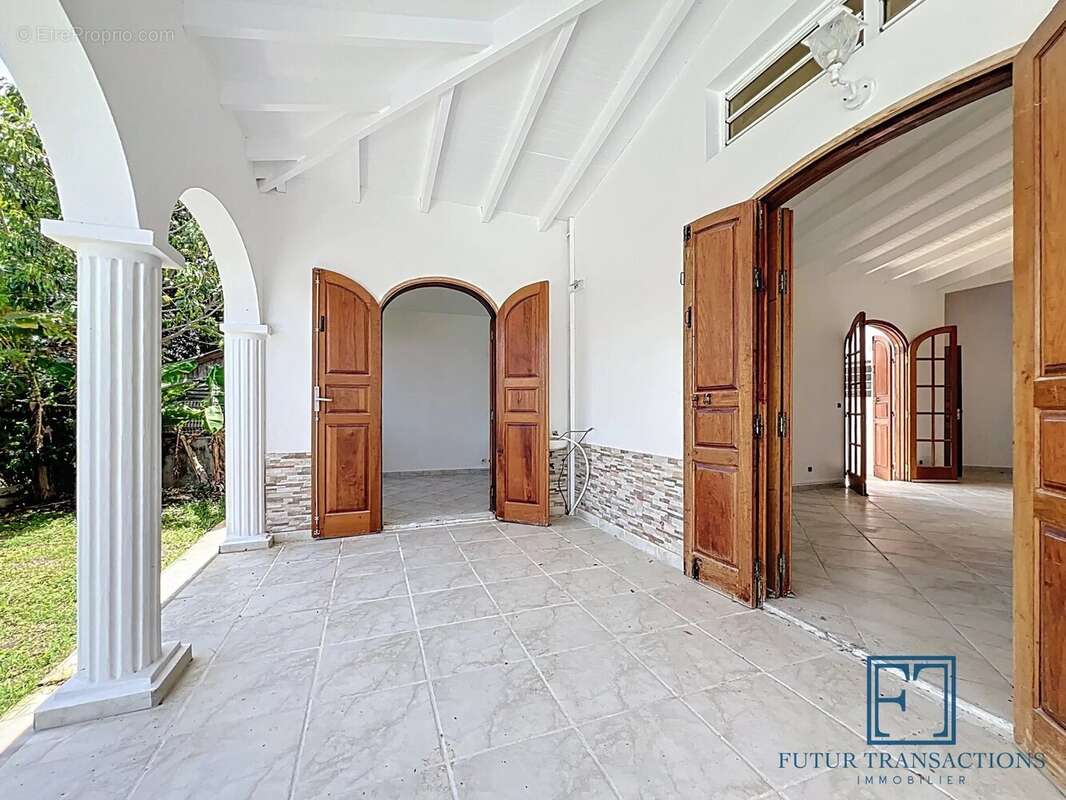 Maison à SAINTE-ANNE