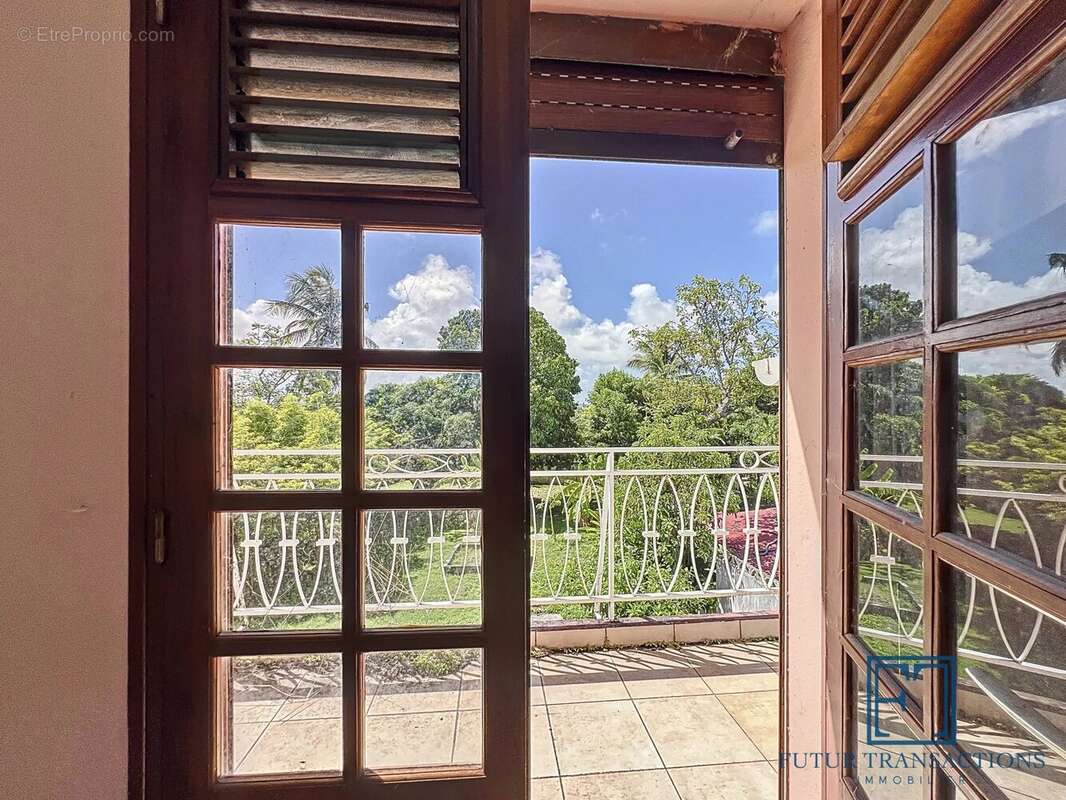 Maison à PETIT-CANAL