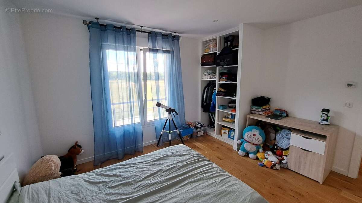 Maison à BRIIS-SOUS-FORGES