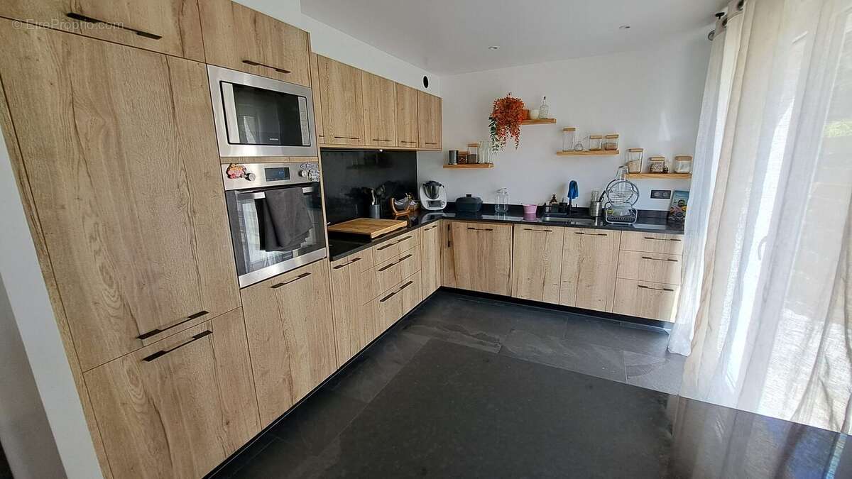 Maison à BRIIS-SOUS-FORGES