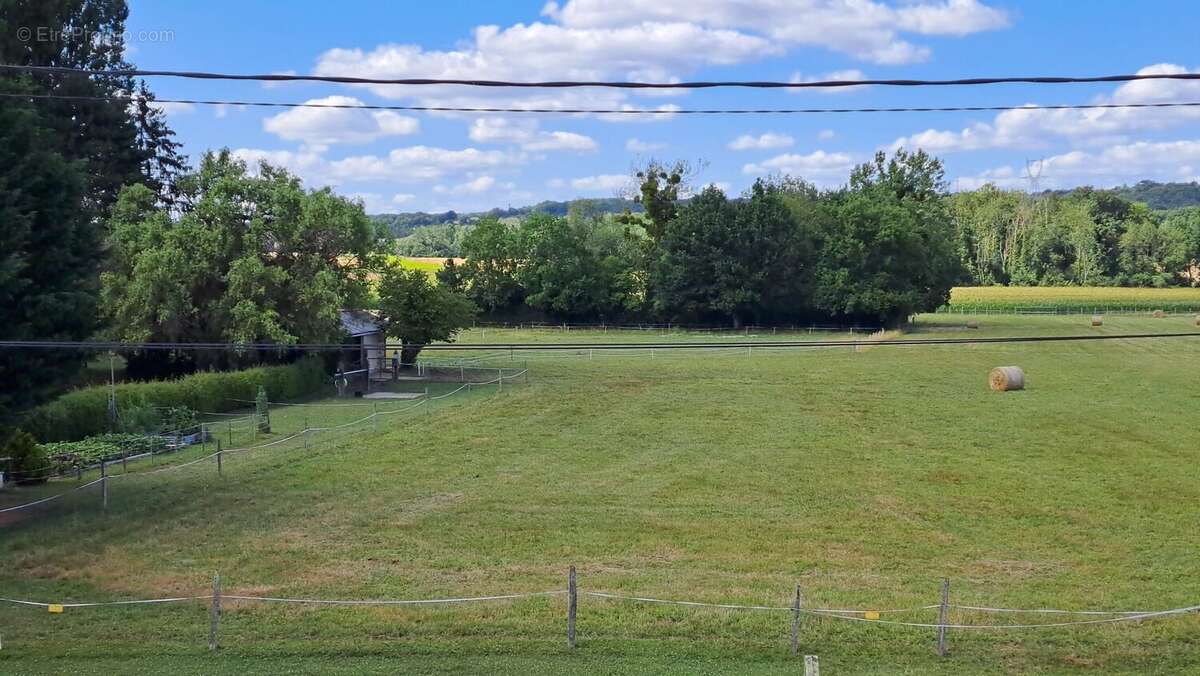 Maison à BRIIS-SOUS-FORGES