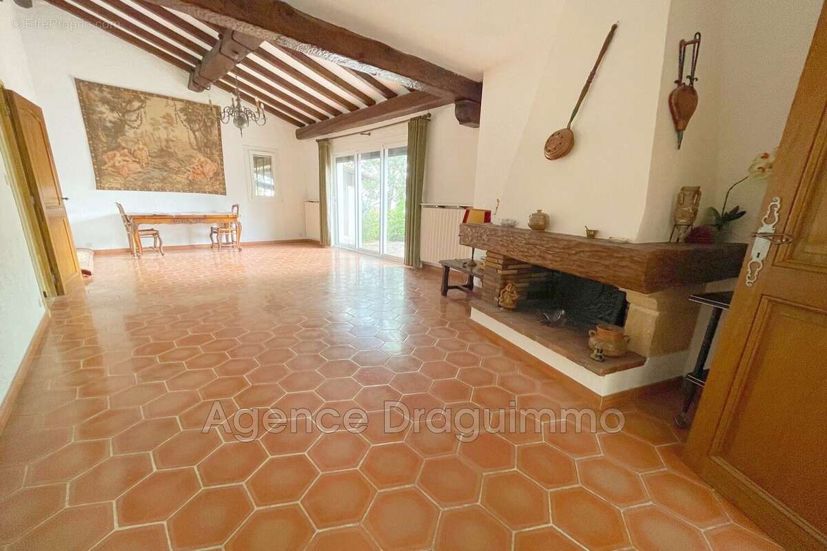 Maison à DRAGUIGNAN