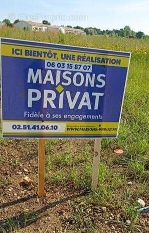 Terrain à MOUILLERON-LE-CAPTIF