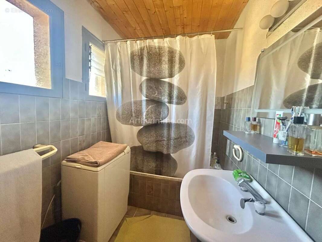 Appartement à VILLENEUVE-LOUBET