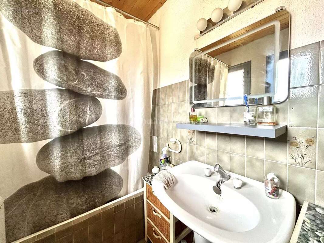 Appartement à VILLENEUVE-LOUBET